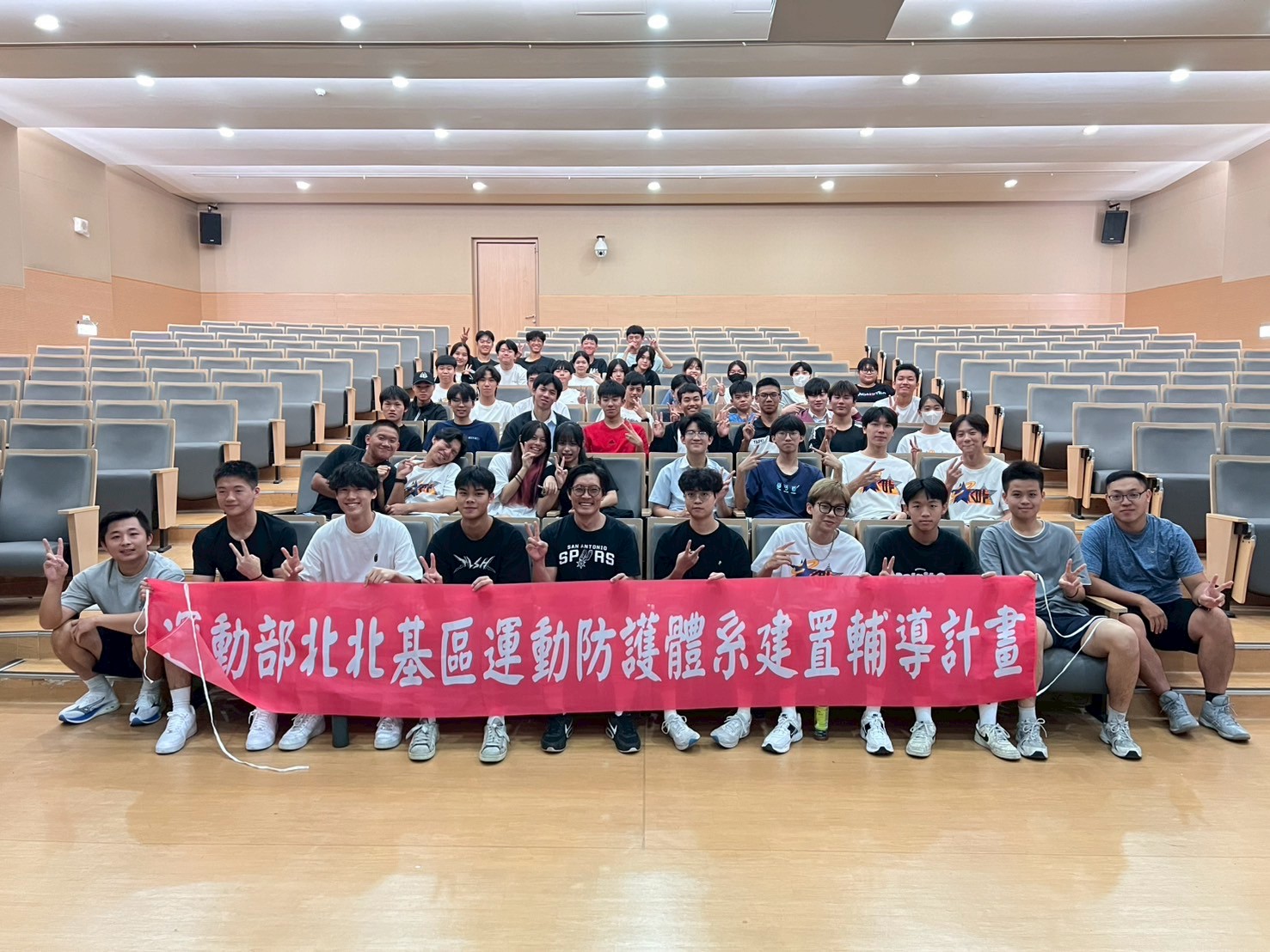 LINE ALBUM 1140926明倫高中負重水袋講座 251001 1
