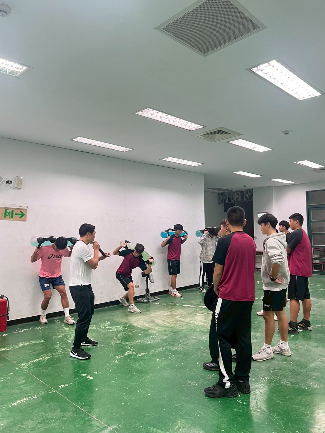 LINE ALBUM 20251117麗山高中負重水袋講座 251118 3