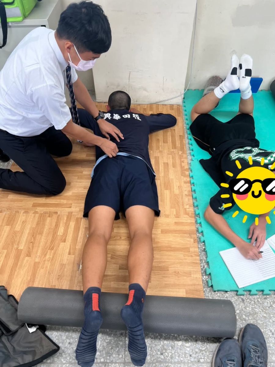 苗栗縣興華高中醫師專家訪視